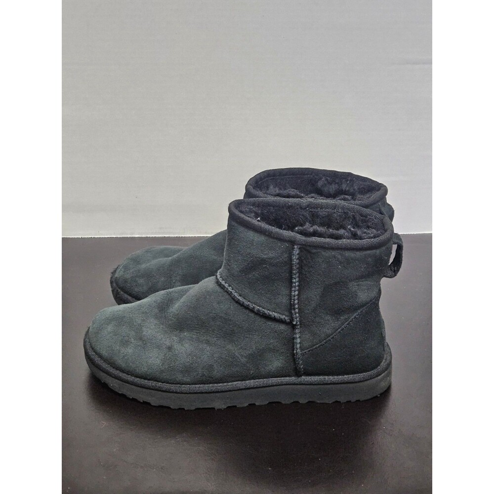 Sz 8 - UGG Classic Mini II Women's Boot - Black